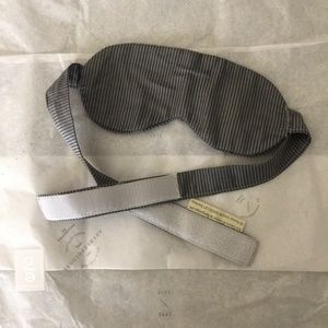 RAWGANIQUE Linen Eye Mask Black